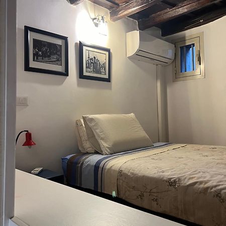 Sunny Side Trastevere Apartman Róma Kültér fotó